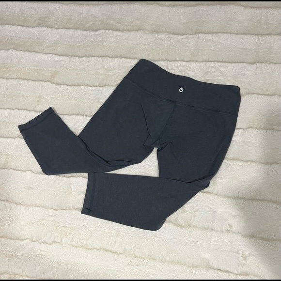 lululemon crop pants - Picture 1 of 6